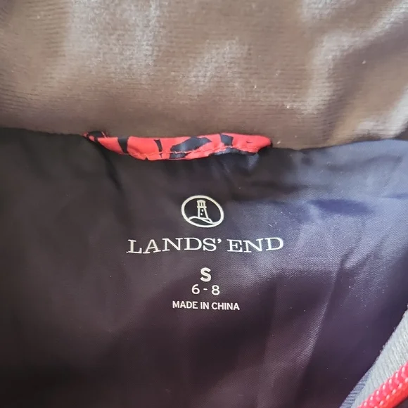 Lands' End Puffer Vest - Picture 2 of 7